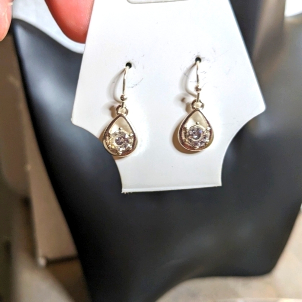 Swarovski Crystal Silver‎ Drop Earrings